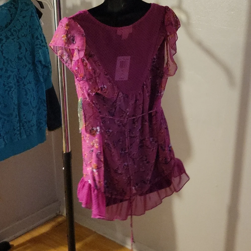 SOLD. Belle du Jour "Into the Woods" Semi-Sheer Tie-Waist Top - Picture 11 of 12